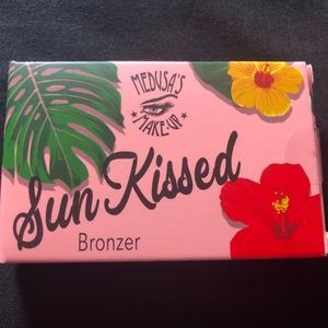 Medusa's Makeup, Sun Kissed Bronzer, NIB